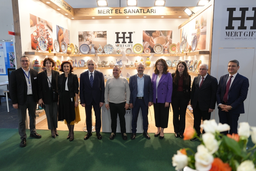 /icerik/8ae6d1cc-ec7f-468f-b20d-a380082d53fbMERT EL SANATLARI.JPG